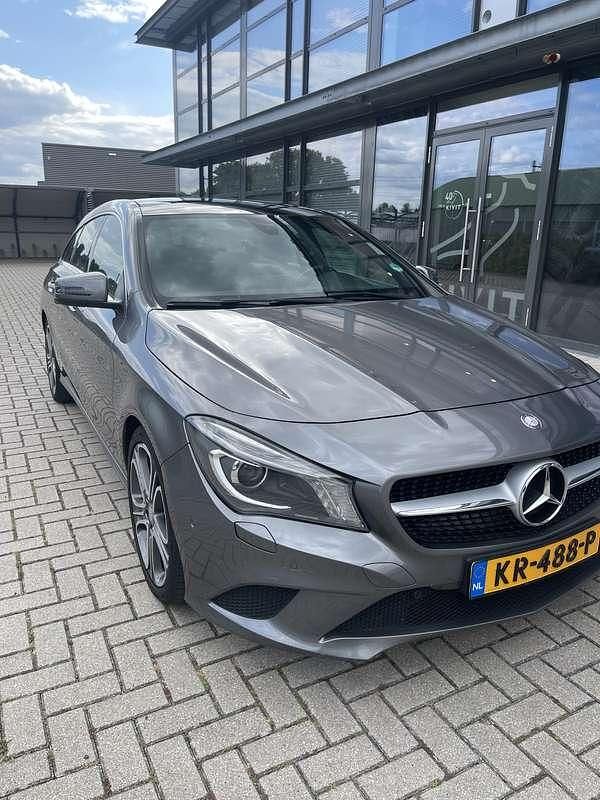 Grijs Gebruikt 2015 Mercedes CLA200 OrangeArt Edition Stationwagen | € 15.100 (Goede deal) - Afbeelding 1/4