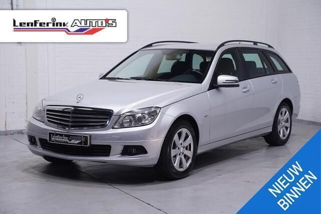 Grijs, metallic lak Gebruikt 2010 Mercedes C200 Business Stationwagen | € 5.950 (Eerlijke prijs) - Afbeelding 1/4
