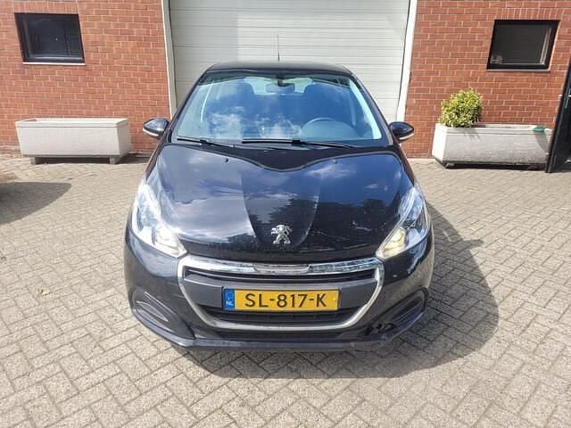 Zwart Gebruikt 2018 Peugeot 208 Active Hatchback | € 5.750 (Super prijs) - Afbeelding 1/4