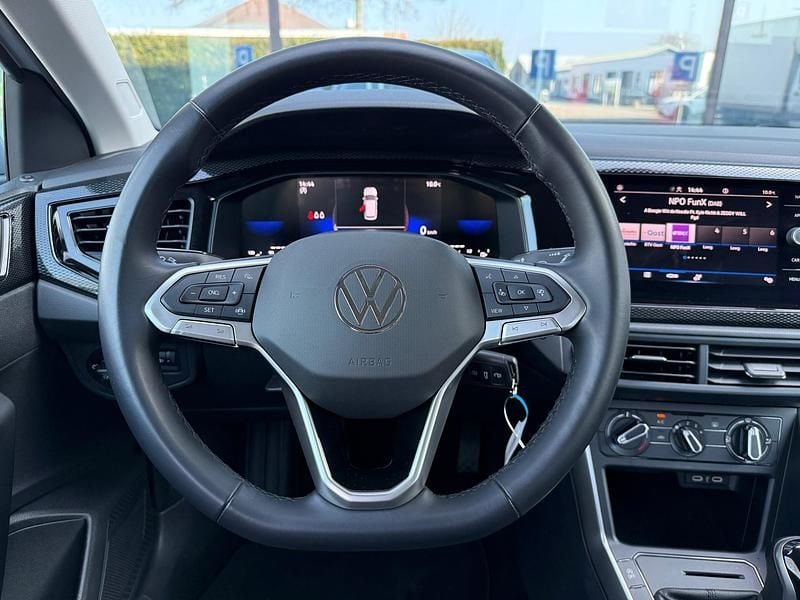 Occasion VW Polo Life 95 PK (69 kW) 2023 Grijs (metallic) Hatchback