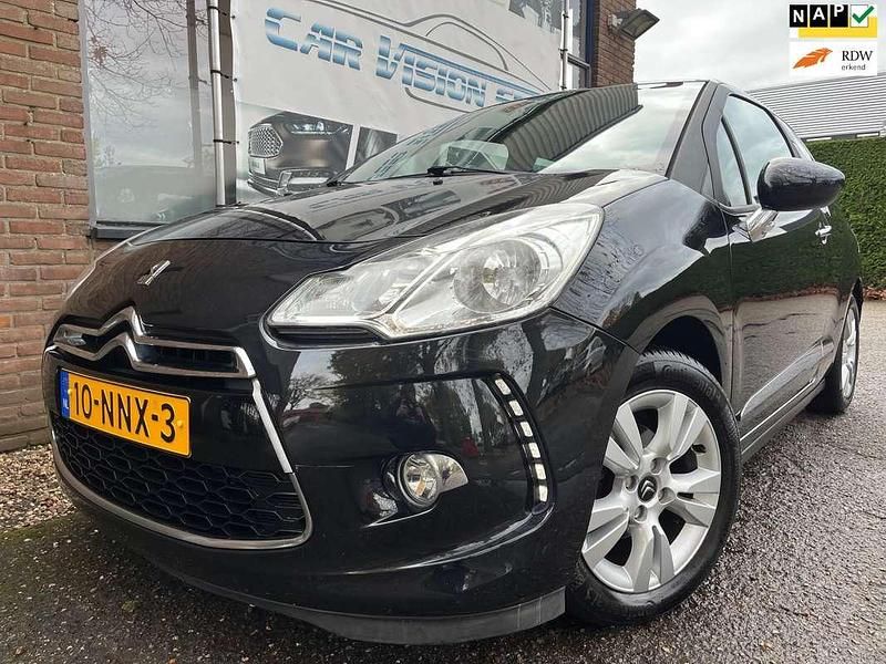 Zwart Gebruikt 2010 Citroën DS3 Chic Hatchback | € 5.999 (Iets duurder) - Afbeelding 1/4