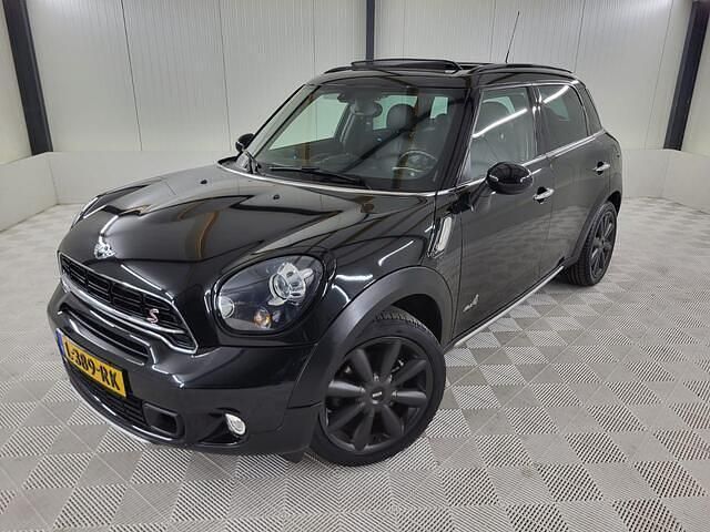 Zwart Gebruikt 2015 Mini Cooper S Countryman Chili SUV | € 14.995 (Eerlijke prijs) - Afbeelding 1/4