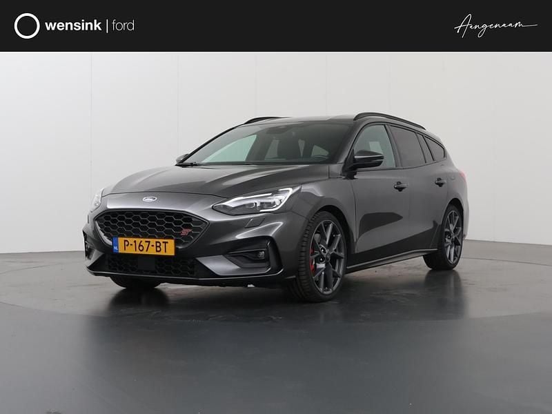 Grijs Gebruikt 2020 Ford Focus ST Stationwagen | € 30.835 (Eerlijke prijs) - Afbeelding 1/4