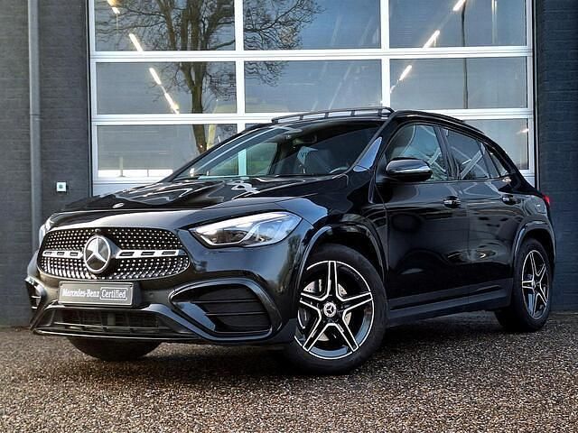 Occasion Mercedes GLA180 AMG line 136 PK (100 kW) 2025 Zwart SUV