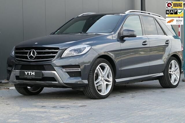 Grijs Gebruikt 2013 Mercedes ML500 AMG SUV | € 25.440 - Afbeelding 1/4