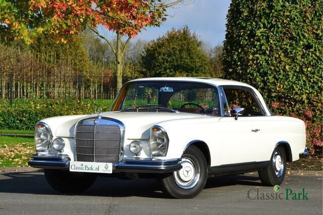 Wit Gebruikt 1966 Mercedes 250 SE Coupé | € 39.900 - Afbeelding 1/4