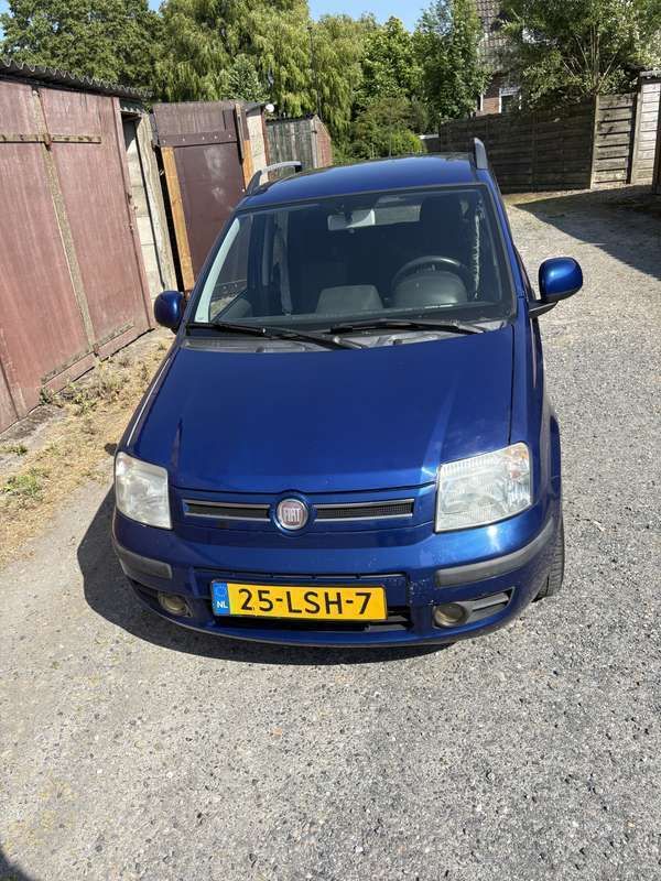 Blauw Gebruikt 2010 Fiat Panda Emotion Hatchback | € 2.600 (Eerlijke prijs) - Afbeelding 1/4