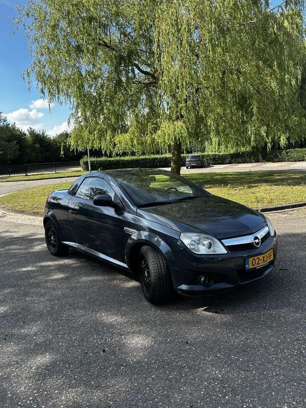 Grijs Gebruikt 2007 Opel Tigra Sport Cabriolet | € 750 (Super prijs) - Afbeelding 1/4