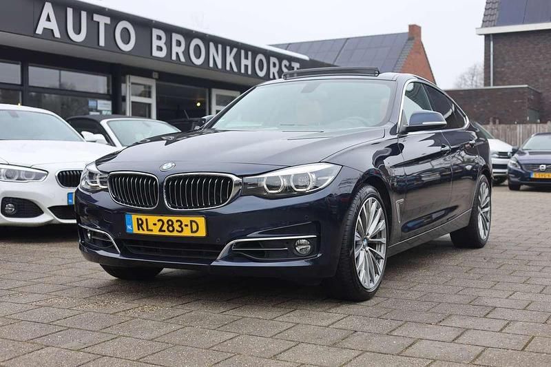 Occasion BMW 320 Gran Turismo Executive 184 PK (135 kW) 2018 Blauw Hatchback