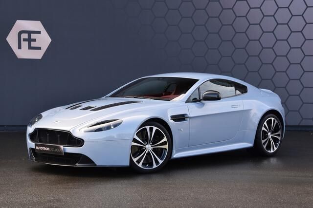 Blauw Gebruikt 2014 Aston Martin V12 Vantage Coupé | € 134.900 - Afbeelding 1/4