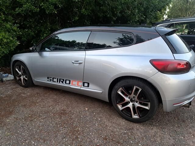 Zilver, metallic lak Gebruikt 2009 VW Scirocco Highline Coupé | € 5.750 (Super prijs) - Afbeelding 1/2