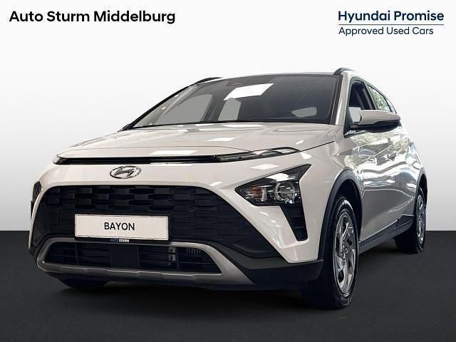 Atlas white Gebruikt 2023 Hyundai Bayon SUV | € 18.480 (Eerlijke prijs) - Afbeelding 1/1