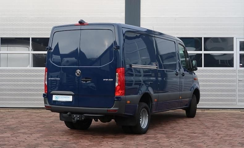 Nieuw Mercedes Sprinter 190 PK (139 kW) 2025 Blauw Van