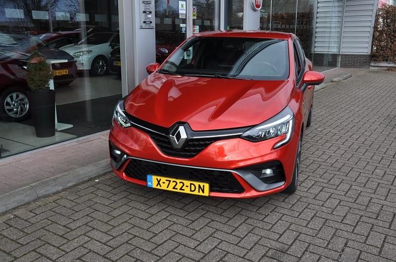 Rood Gebruikt 2022 Renault Clio V R.S. Hatchback | € 19.950 (Eerlijke prijs) - Afbeelding 1/4
