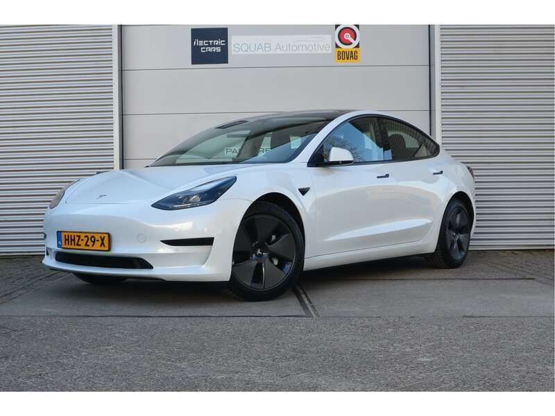 Wit Gebruikt 2021 Tesla Model 3 Standard Range Sedan | € 27.750 (Iets duurder) - Afbeelding 1/4
