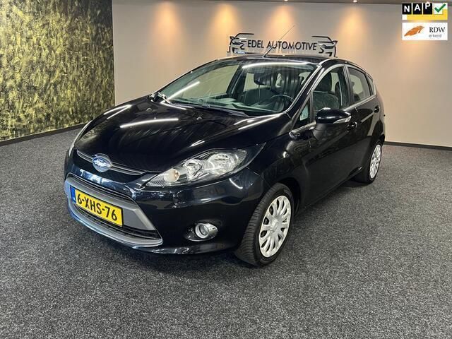 Zwart Gebruikt 2012 Ford Fiesta Titanium Hatchback | € 6.250 (Eerlijke prijs) - Afbeelding 1/4