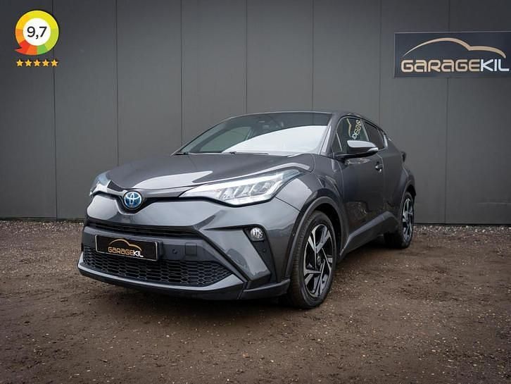 Grijs Occasion 2023 Toyota C-HR Team SUV | € 24.995 (Super prijs) - Afbeelding 1/4