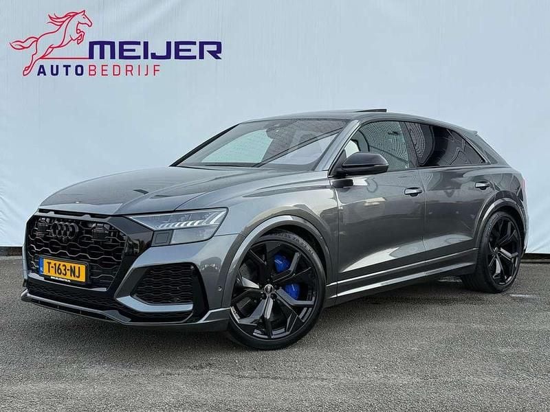 Grijs (metallic) Gebruikt 2023 Audi RS Q8 SUV | € 124.980 (Goede deal) - Afbeelding 1/4