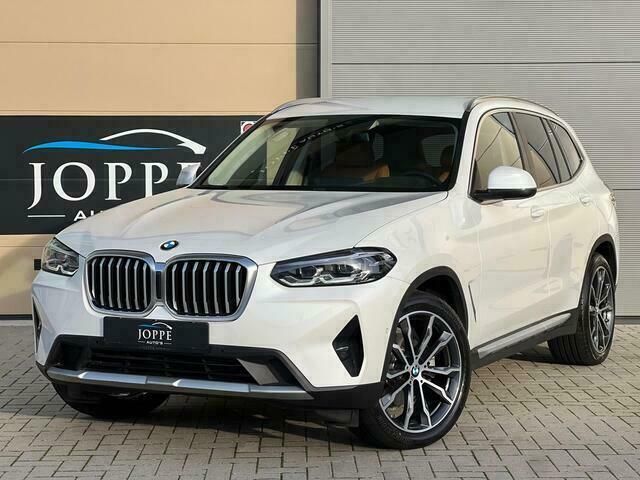 Wit, metallic lak Gebruikt 2022 BMW X3 Comfort Edition SUV | € 59.750 (Duur) - Afbeelding 1/4