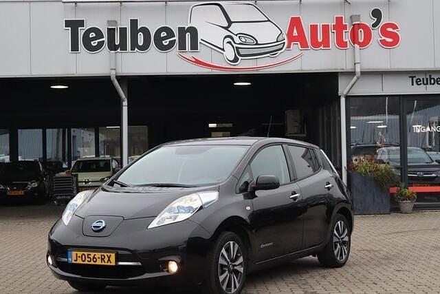 Zwart Gebruikt 2016 Nissan Leaf 360º Hatchback | € 5.985 (Goede deal) - Afbeelding 1/4