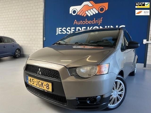Grijs Gebruikt 2009 Mitsubishi Colt Inform Hatchback | € 1.950 (Eerlijke prijs) - Afbeelding 1/4