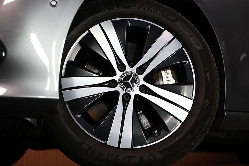 Occasion Mercedes C300e Luxury 2023 Grijs Stationwagen