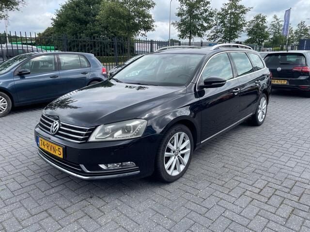 Zwart Gebruikt 2011 VW Passat Highline Stationwagen | € 4.700 (Goede deal) - Afbeelding 1/4