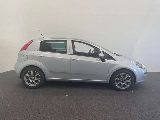 Occasion Fiat Punto Evo Lounge 101 PK (74 kW) 2016 Grijs Hatchback