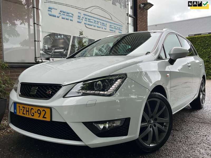 Wit Gebruikt 2015 Seat Ibiza ST FR Stationwagen | € 7.495 (Iets duurder) - Afbeelding 1/4