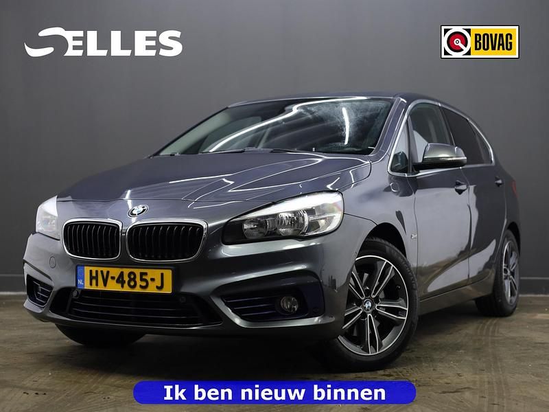 Grijs Gebruikt 2016 BMW 220 Sport Line Stationwagen | € 10.895 (Iets duurder) - Afbeelding 1/3