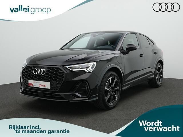 Zwart Occasion 2022 Audi Q3 Sportback S-Line SUV | € 37.900 (Goede deal) - Afbeelding 1/4