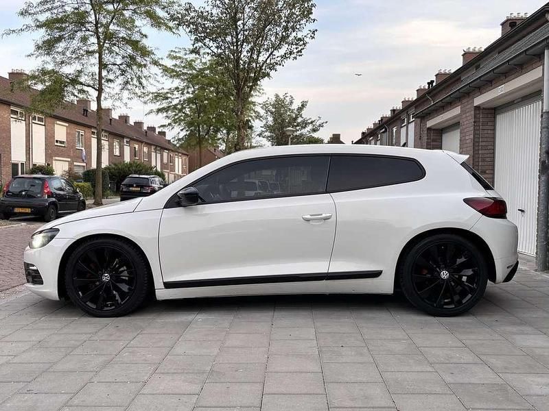 Wit Gebruikt 2009 VW Scirocco Coupé | € 11.500 (Iets duurder) - Afbeelding 1/4