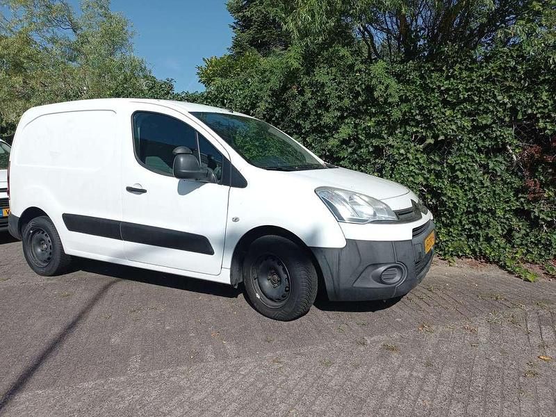 Wit Gebruikt 2013 Citroën Berlingo MPV | € 2.950 (Goede deal) - Afbeelding 1/4
