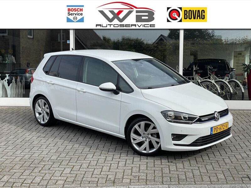 Wit Gebruikt 2017 VW Golf Sportsvan Comfortline MPV | € 12.995 (Iets duurder) - Afbeelding 1/4