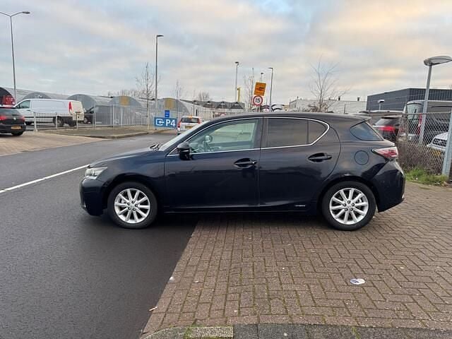 Occasion Lexus CT200h 99 PK (72 kW) 2011 Zwart Hatchback