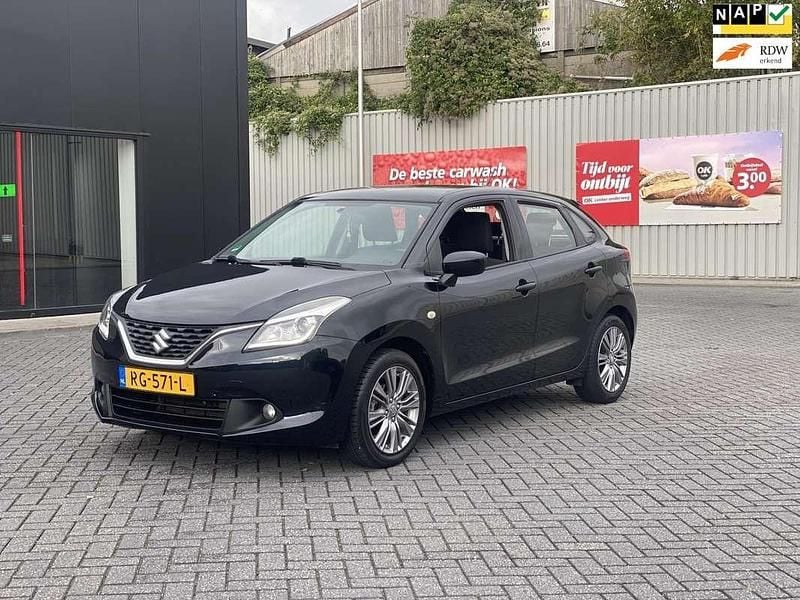 Zwart Gebruikt 2017 Suzuki Baleno Exclusive Hatchback | € 8.850 (Goede deal) - Afbeelding 1/4