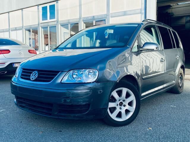Grijs Gebruikt 2007 VW Touran MPV | € 1.950 (Super prijs) - Afbeelding 1/4