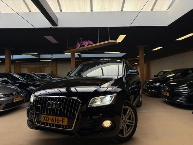 Zwart Occasion 2016 Audi Q5 SUV | € 16.950 (Eerlijke prijs) - Afbeelding 1/4