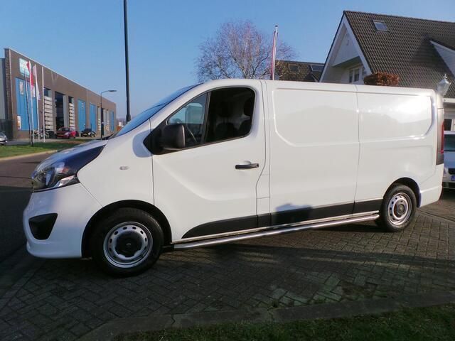 Wit Gebruikt 2018 Opel Vivaro Edition MPV | € 8.950 (Super prijs) - Afbeelding 1/4