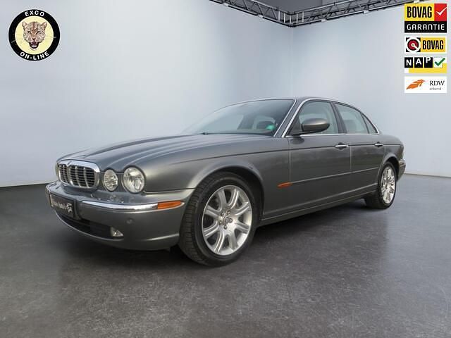 Grijs Gebruikt 2004 Jaguar XJ Executive Sedan | € 9.950 (Super prijs) - Afbeelding 1/4