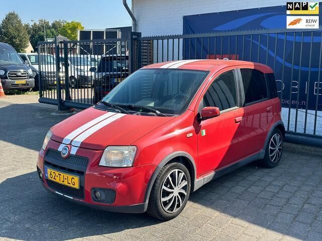 Rood Gebruikt 2006 Fiat Panda Sport Hatchback | € 1.888 (Super prijs) - Afbeelding 1/4