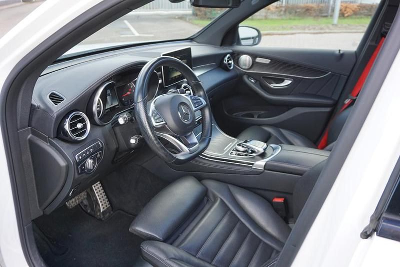 Occasion Mercedes GLC300 AMG line 245 PK (180 kW) 2018 Suv SUV