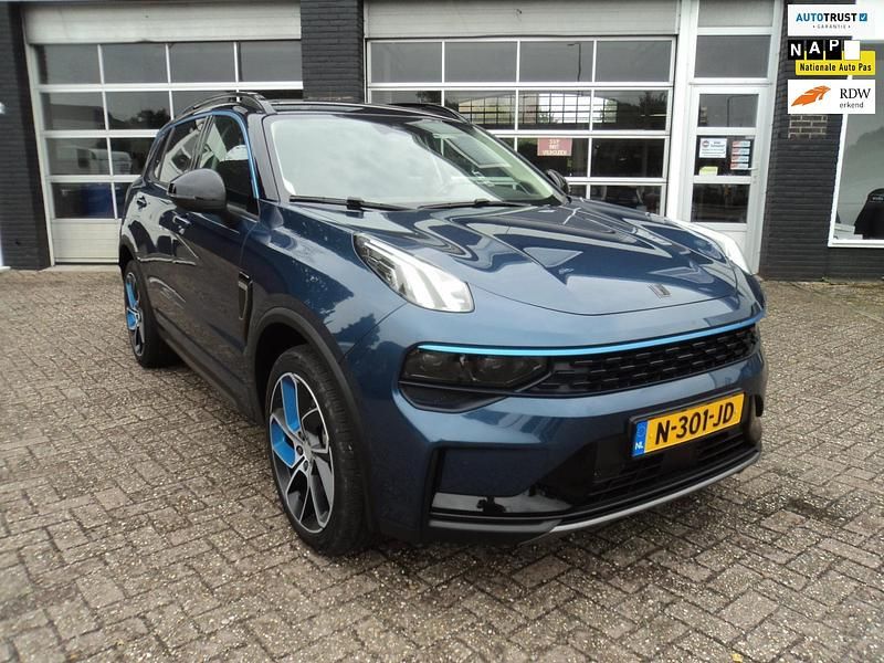 Blauw Gebruikt 2021 Lynk & Co 01 SUV | € 24.499 (Iets duurder) - Afbeelding 1/4