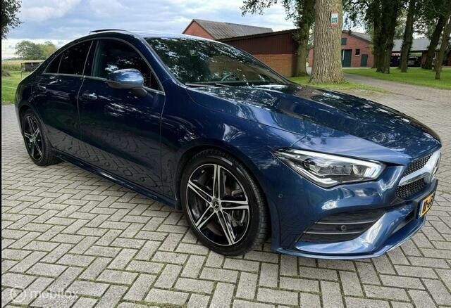 Blauw Gebruikt 2020 Mercedes CLA200 Business Sedan | € 33.450 (Iets duurder) - Afbeelding 1/4