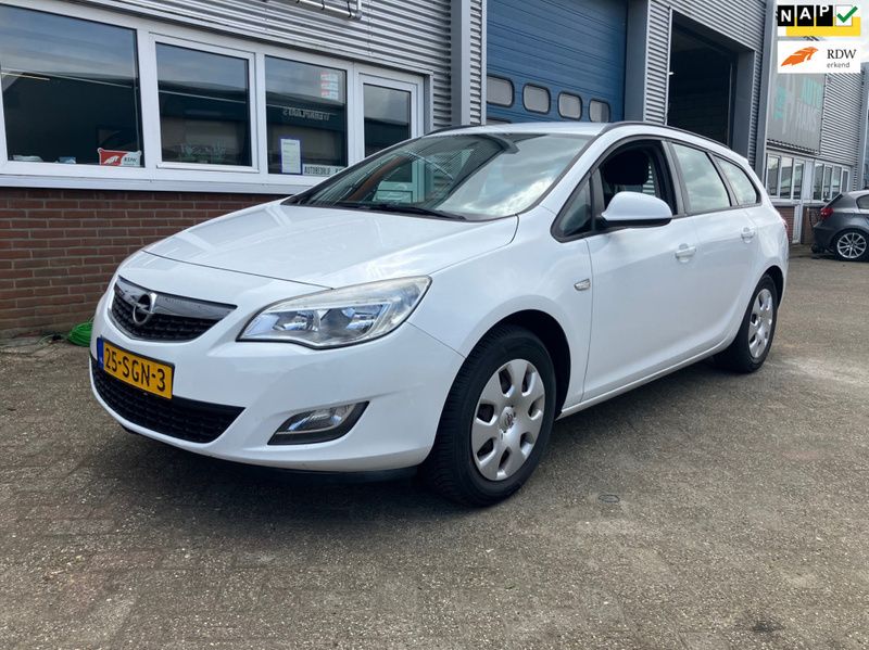 Occasion Opel Astra Design Edition 165 PK (121 kW) 2011 Stationwagon Stationwagen