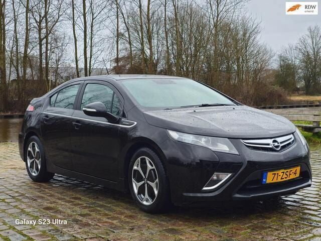 Zwart Gebruikt 2013 Opel Ampera Hatchback | € 8.999 (Eerlijke prijs) - Afbeelding 1/4