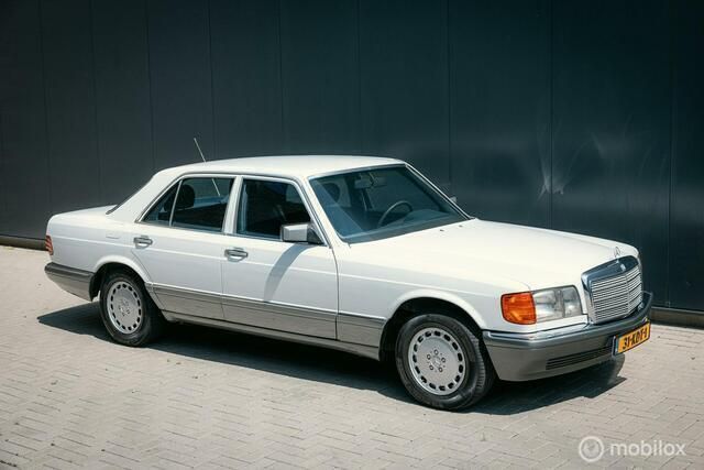 Wit Gebruikt 1988 Mercedes S300 SE Sedan | € 18.950 - Afbeelding 1/4