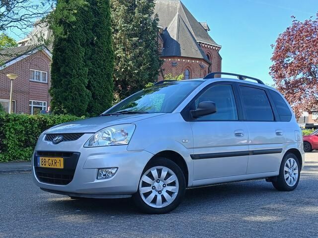 Grijs Gebruikt 2008 Hyundai Matrix Dynamiq MPV | € 2.499 (Duur) - Afbeelding 1/4