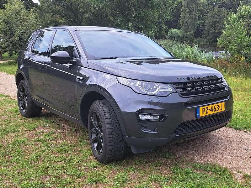 Grijs Occasion 2017 Land Rover Discovery Sport HSE SUV | € 15.750 (Eerlijke prijs) - Afbeelding 1/4