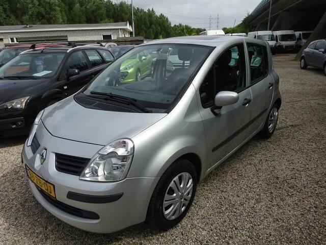 Grijs Gebruikt 2007 Renault Modus Dynamique MPV | € 1.495 (Eerlijke prijs) - Afbeelding 1/4